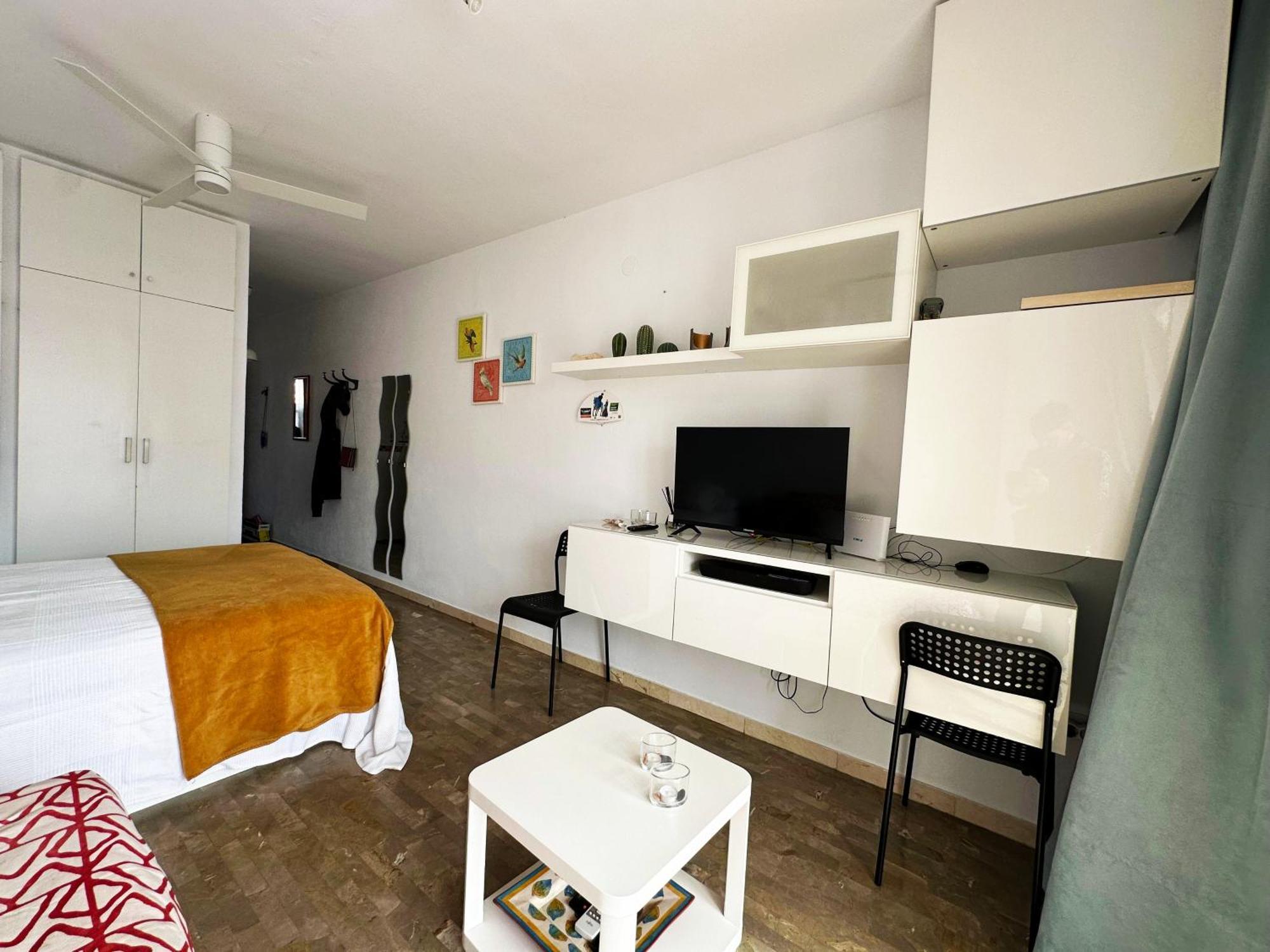 Hac - Terraza Con Vistas Al Mar, Wifi, Centro A 200 Metros, Playa A 600 Metros * Torremolinos