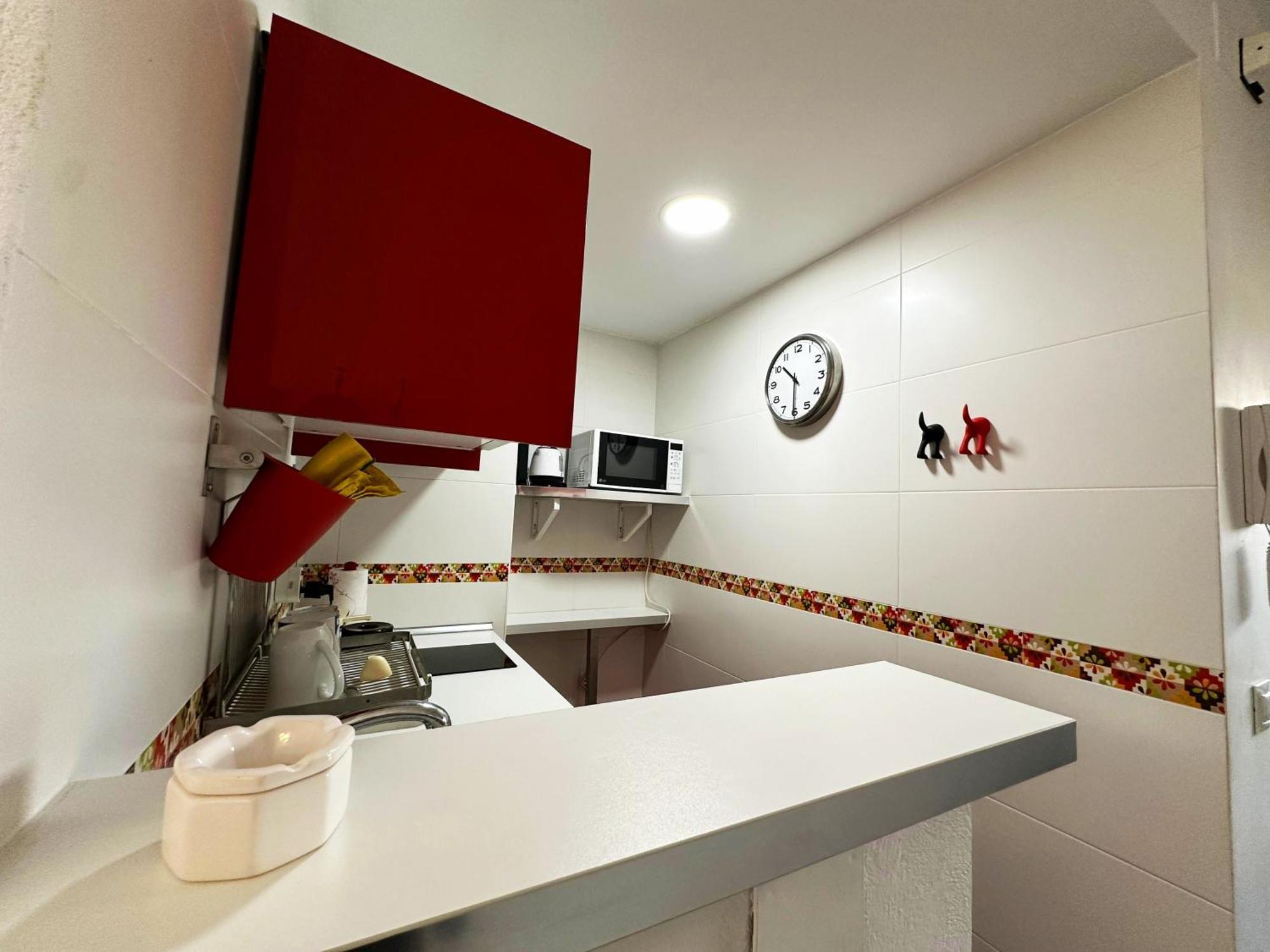 Apartamento Hac - Terraza Con Vistas Al Mar, Wifi, Centro A 200 Metros, Playa A 600 Metros Torremolinos