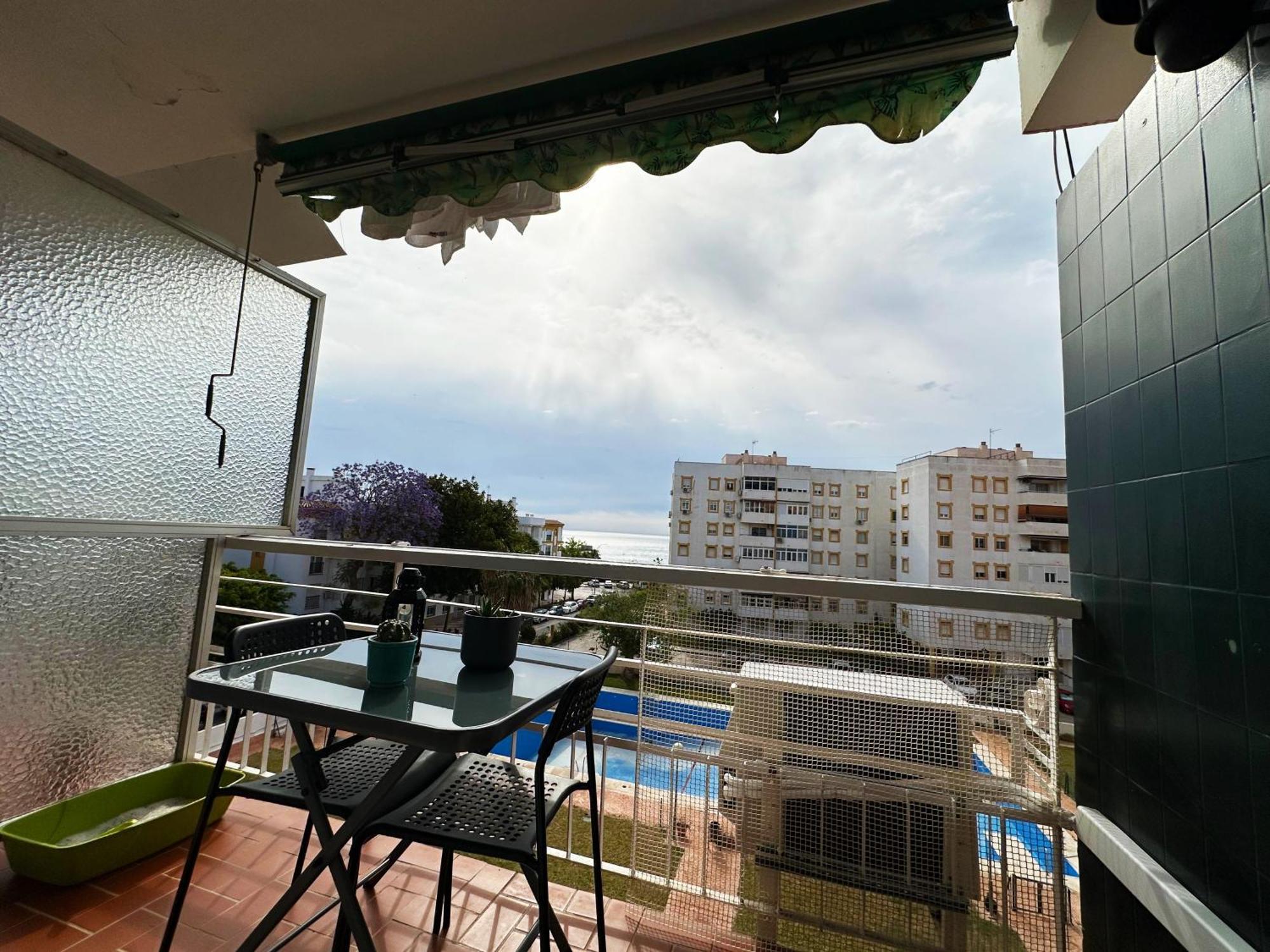 Apartment Hac - Terraza Con Vistas Al Mar, Wifi, Centro A 200 Metros, Playa A 600 Metros Torremolinos